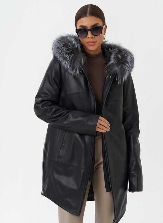Утепленное полупальто из натуральной кожи с капюшоном  фото