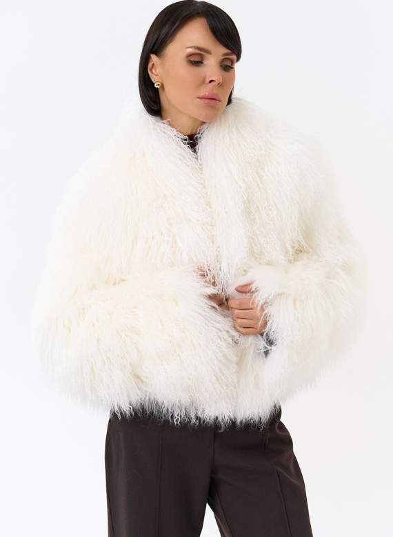 Белая шуба из ламы