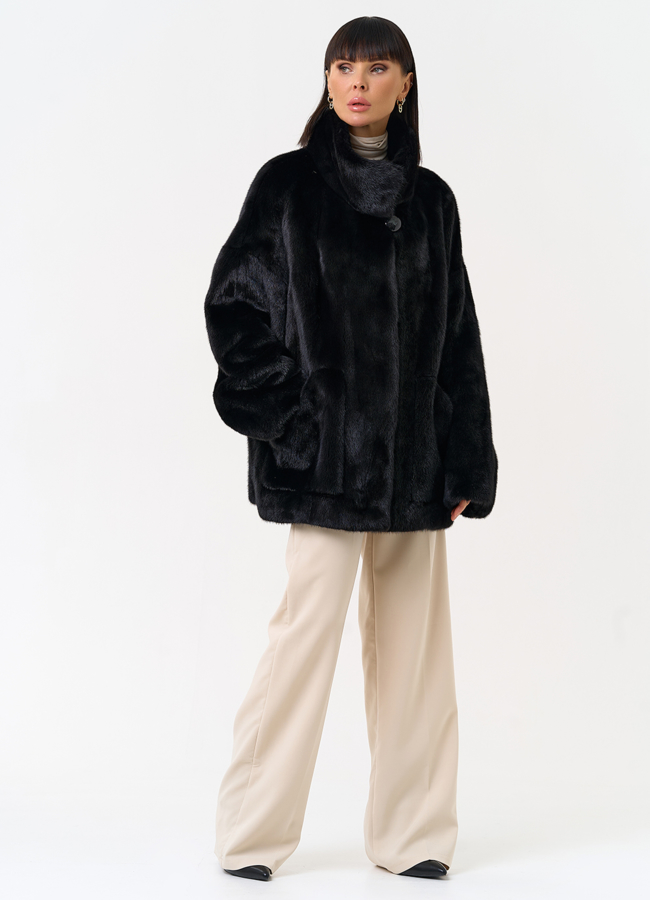 Женская шуба из скандинавской норки с воротником стойкой модель № 31633 универмаг малина