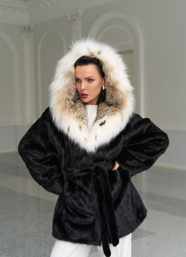 Женская шуба из меха норки с капюшоном из меха рыси модель № 31376 меха малина