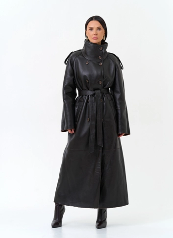 Женская дубленка из натурального меха с воротником стойкой Женская дубленка из натурального меха с воротником стойкой фото