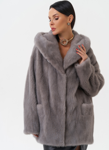 Женская норковая шуба с капюшоном 