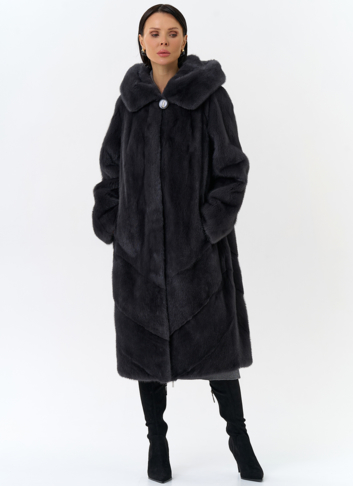 Женская шуба из норки силуэта баллон с капюшоном