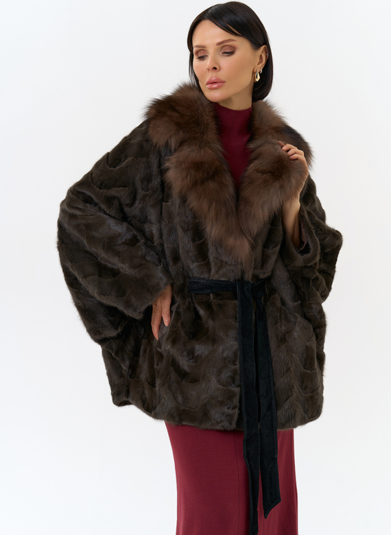 Шуба из меха норки с воротником из меха лисы