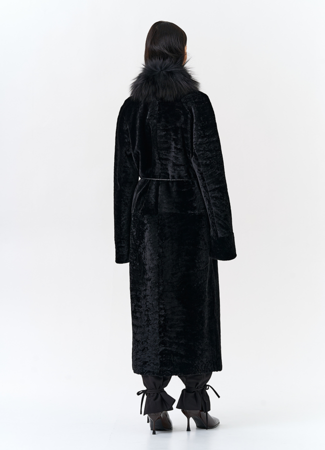 фото Женская дубленка с отделкой из меха лисы модель № 32197