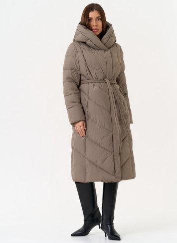 Женский пуховик с капюшоном