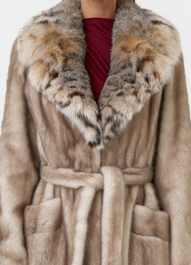 Женская шуба из меха норки с воротником из меха рыси модель № 30669 универмаг малина