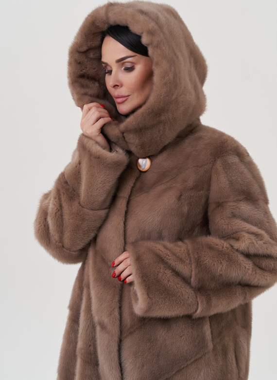 Норковая шуба с капюшоном 