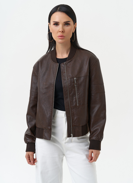 Куртка бомбер из эко кожи коричневого цвета