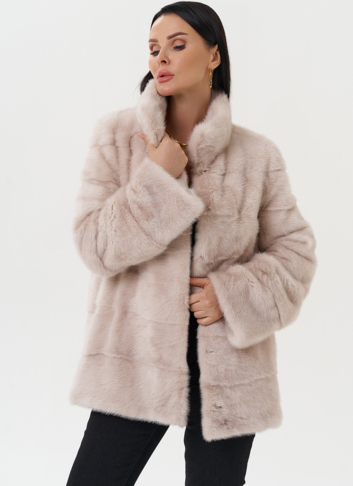 Светлая норковая шуба с воротником стойкой Светлая норковая шуба с воротником стойкой