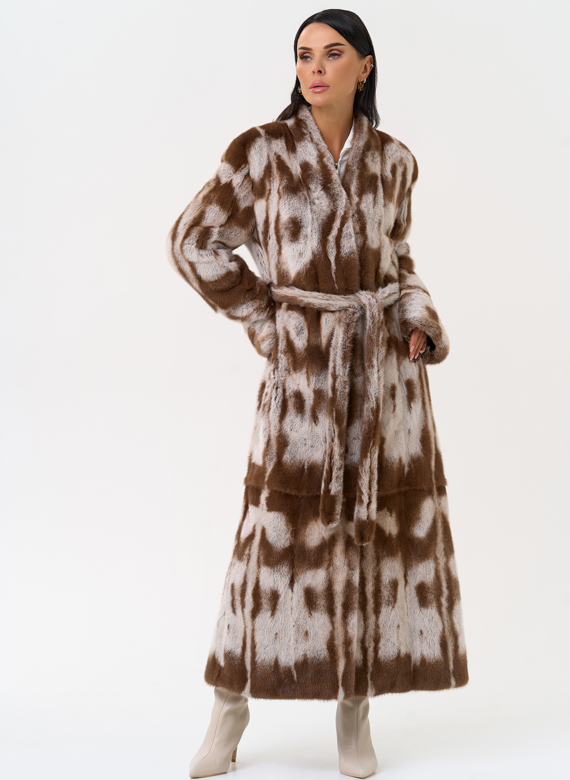 Шуба из норки с анималистичным принтом