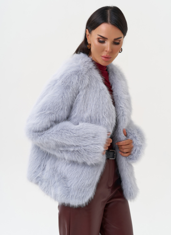 Короткая женская шуба из эко меха