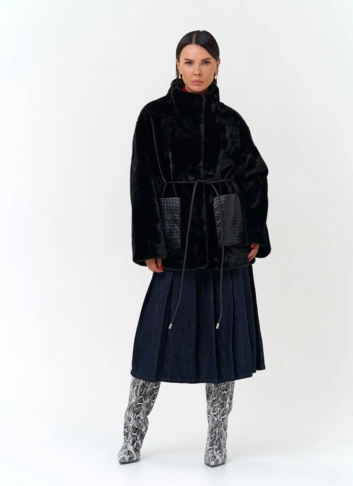 Женская куртка из эко меха