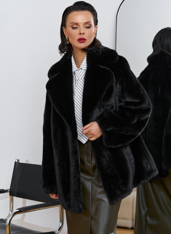 Женская шуба из скандинавской норки с английским воротником